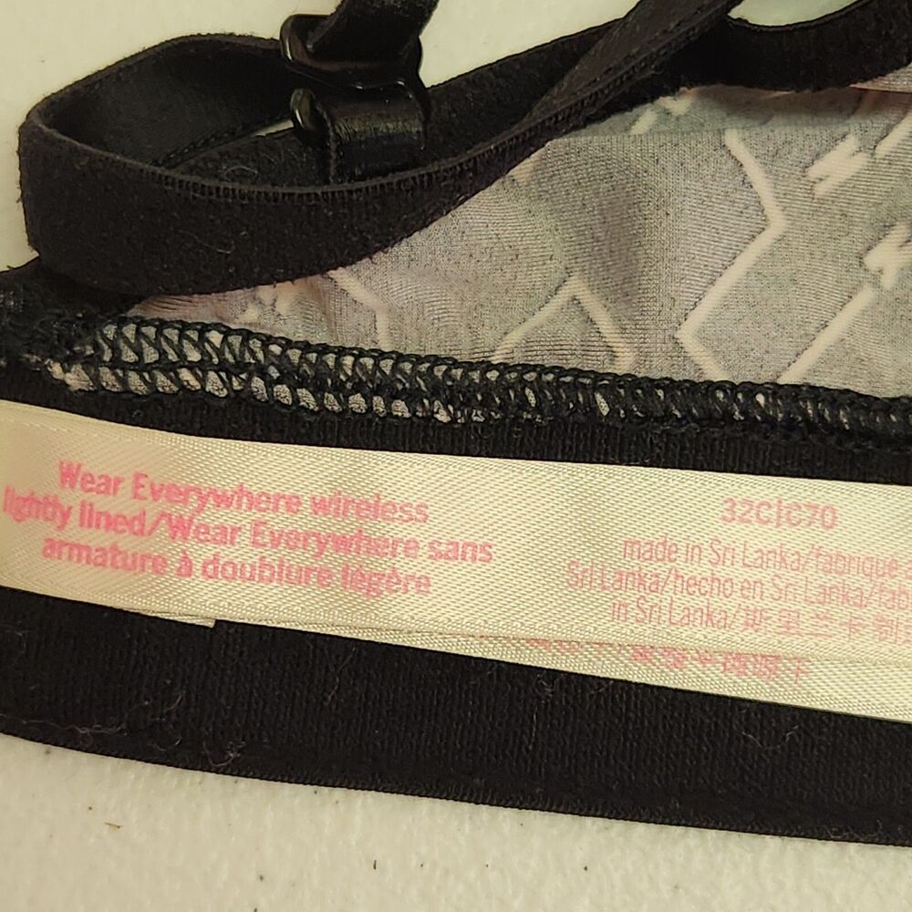 PINK Victoria’s Secret Wear Everywhere Wireless Bra Women’s 32C Black White Logo - Picture 6 of 7